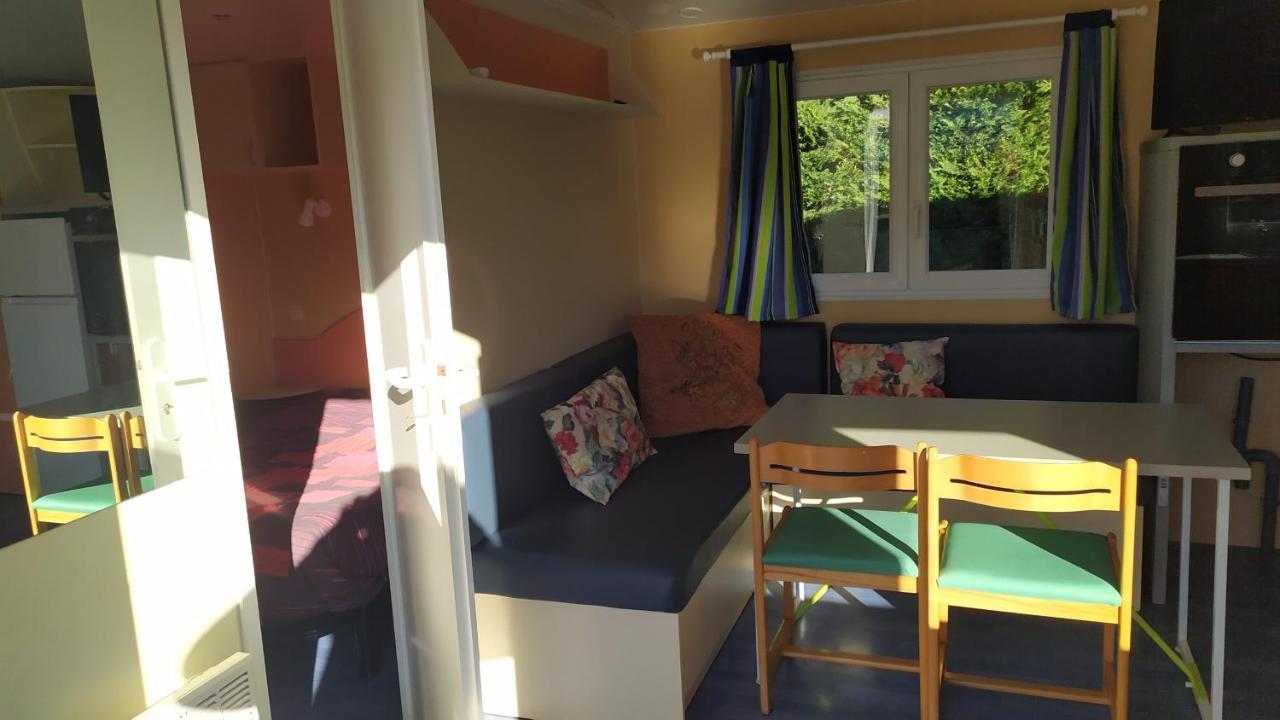 Mobil-Home Du Lac De Foix Ngoại thất bức ảnh